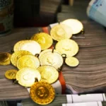Altında 7 ayın en güçlü yükselişi! Kritik eşik 4.400 dolar